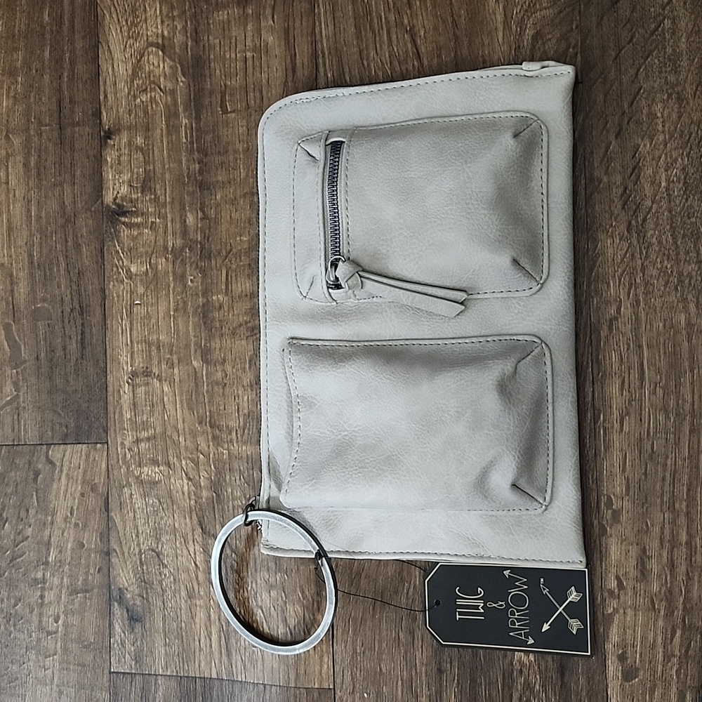 Twig & arrow clutch